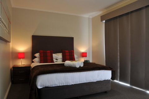 National Hotel Complex Bendigo - Accommodation Main Beach 23