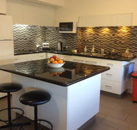 Austral Place 88 via Merri River - Accommodation Main Beach
