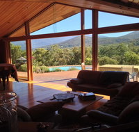 Kangaroo Manor - Accommodation Main Beach