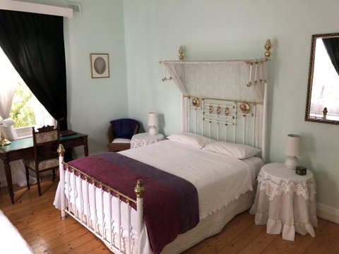 Lorelei Bed & Breakfast - Accommodation Main Beach 6