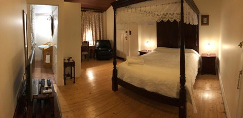 Lorelei Bed & Breakfast - Accommodation Main Beach 9