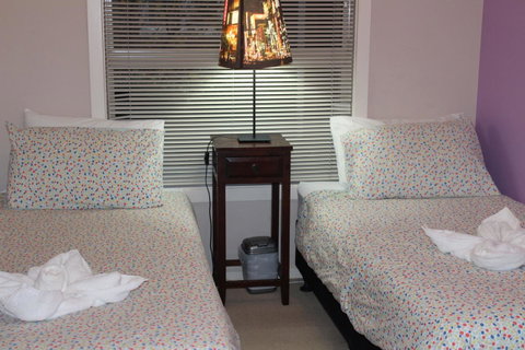 Australian Home Away @ Box Hill 2 Bedroom - Accommodation Main Beach 4
