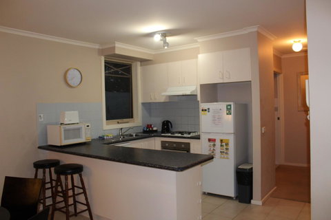 Australian Home Away @ Box Hill 2 Bedroom - Accommodation Main Beach 7