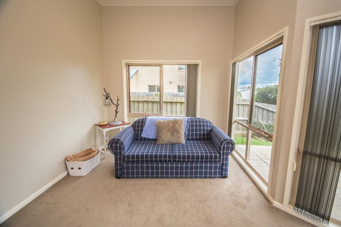 The Pitch - Accommodation Main Beach 34