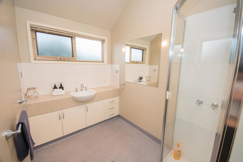 The Pitch - Accommodation Main Beach 27