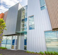 Docklands Waterfront Luxury Villa - Accommodation Main Beach