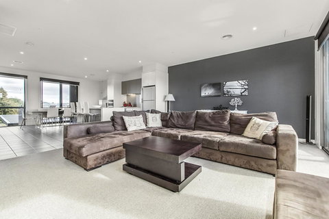 Twenty Five Coast - Accommodation Main Beach 3