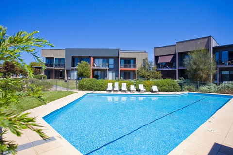 Twenty Five Coast - Accommodation Main Beach 2