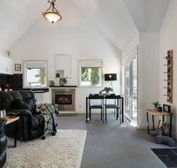 Cottage  4A - Accommodation Main Beach