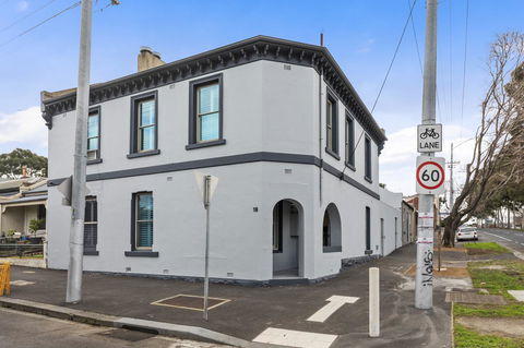 Work Sleep Live Melbourne - Accommodation Main Beach 17
