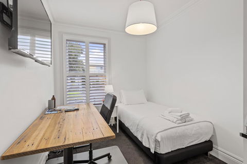Work Sleep Live Melbourne - Accommodation Main Beach 7