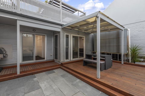 Work Sleep Live Melbourne - Accommodation Main Beach 13