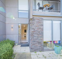 Stylish 3 Bedroom Condo - Accommodation Main Beach