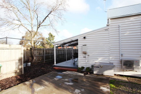 Montabella - Accommodation Main Beach 12