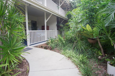 Debbie\'s Place - Accommodation Main Beach 13