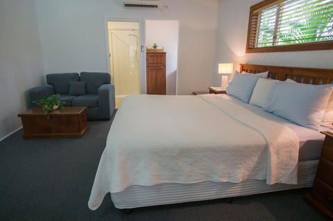Debbie\'s Place - Accommodation Main Beach 21