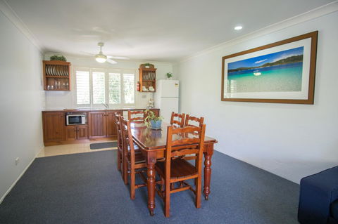 Debbie\'s Place - Accommodation Main Beach 28