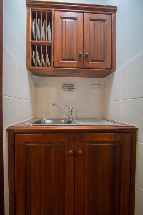 Debbie\'s Place - Accommodation Main Beach 36