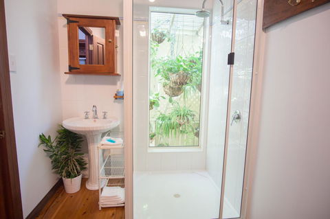 Debbie\'s Place - Accommodation Main Beach 34