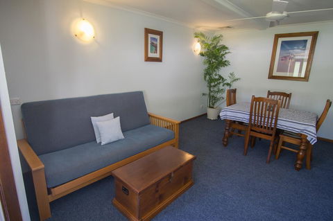 Debbie\'s Place - Accommodation Main Beach 41