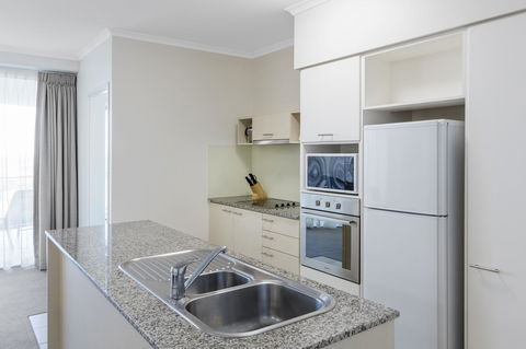 Ramada By Wyndham Marcoola Beach - Accommodation Main Beach 9