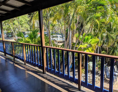 Cool Bananas Backpackers - Accommodation Main Beach 7