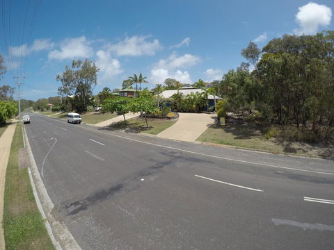 Cool Bananas Backpackers - Accommodation Main Beach 1