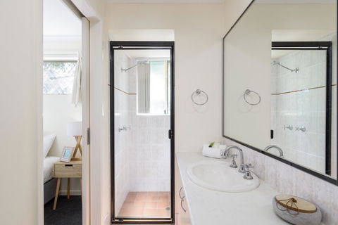 Rainbow Getaway Holiday Apartments - Accommodation Main Beach 8