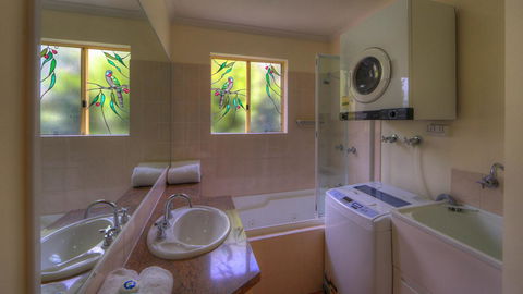 Rainbow Getaway Holiday Apartments - Accommodation Main Beach 29