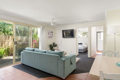 Rainbow Getaway Holiday Apartments - Accommodation Main Beach 11