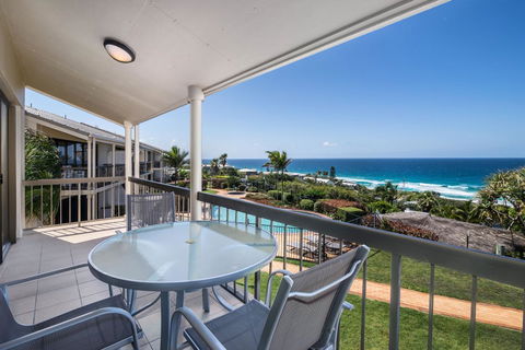 Sunseeker Holiday Apartments - Accommodation Main Beach 24