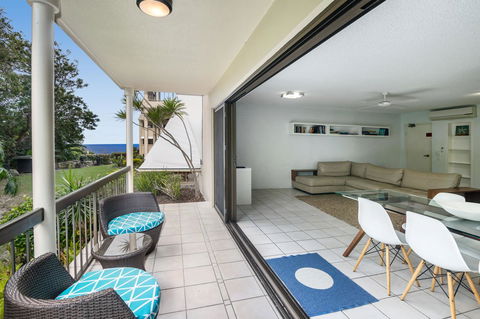 Sunseeker Holiday Apartments - Accommodation Main Beach 17