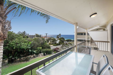 Sunseeker Holiday Apartments - Accommodation Main Beach 40