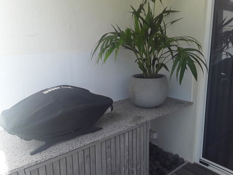 Sunseeker Holiday Apartments - Accommodation Main Beach 16