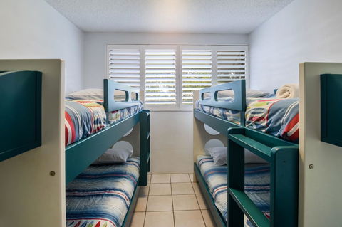 Sunseeker Holiday Apartments - Accommodation Main Beach 29