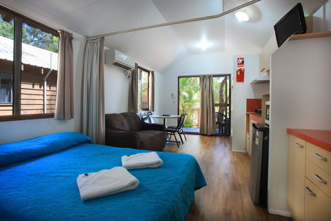 Captain Cook Holiday Village 1770 - Accommodation Main Beach 26