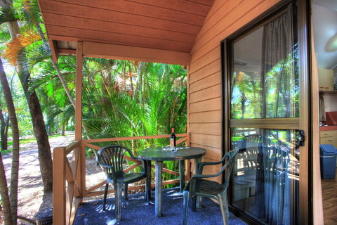 Captain Cook Holiday Village 1770 - Accommodation Main Beach 2