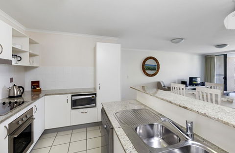 Sand Dunes Resort Accommodation - Accommodation Main Beach 5