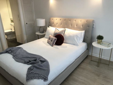 Sunshine Beach Luxe Apartment - Accommodation Main Beach 14
