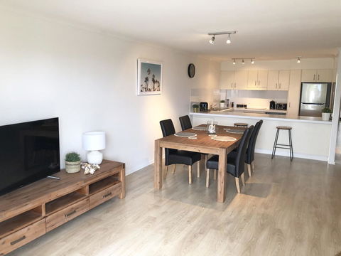 Sunshine Beach Luxe Apartment - Accommodation Main Beach 4