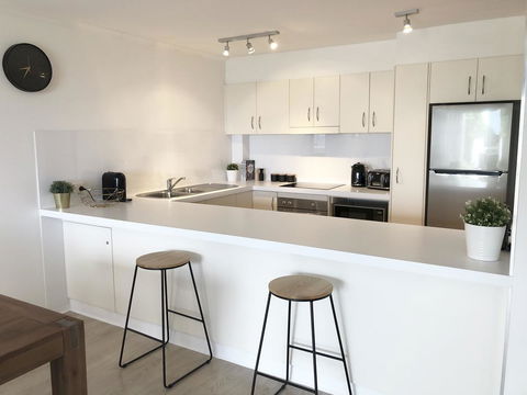 Sunshine Beach Luxe Apartment - Accommodation Main Beach 2