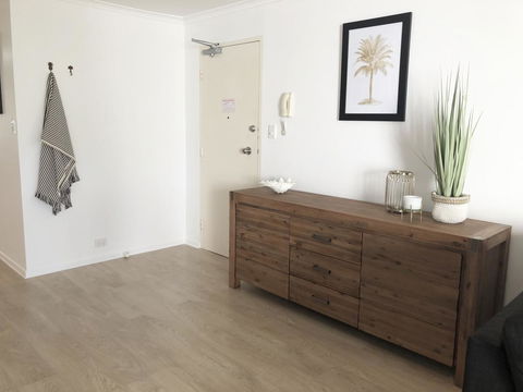 Sunshine Beach Luxe Apartment - Accommodation Main Beach 6