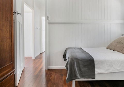 Lake Weyba Noosa Lodge & Kangaroos - Accommodation Main Beach 11