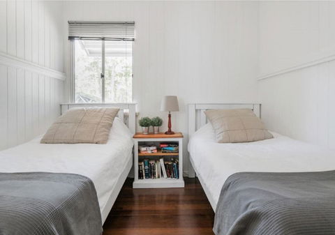 Lake Weyba Noosa Lodge & Kangaroos - Accommodation Main Beach 10