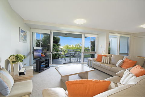 Sunshine Vista - Accommodation Main Beach 22