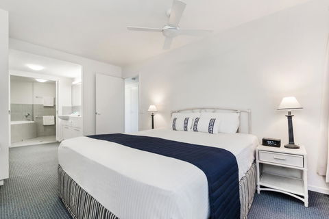 Sunshine Vista - Accommodation Main Beach 15