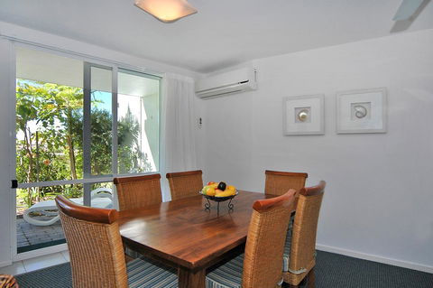 Sunshine Vista - Accommodation Main Beach 25