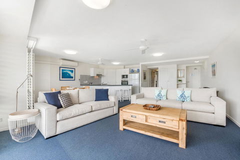 Sunshine Vista - Accommodation Main Beach 5