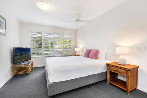 Sunshine Vista - Accommodation Main Beach 8