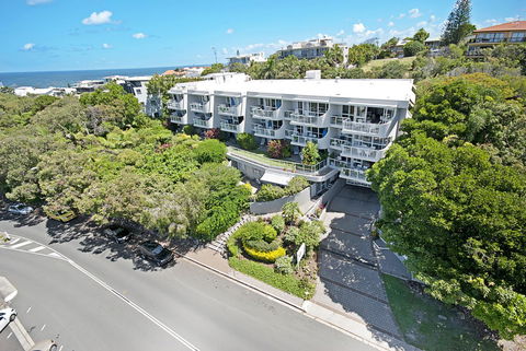Sunshine Vista - Accommodation Main Beach 28